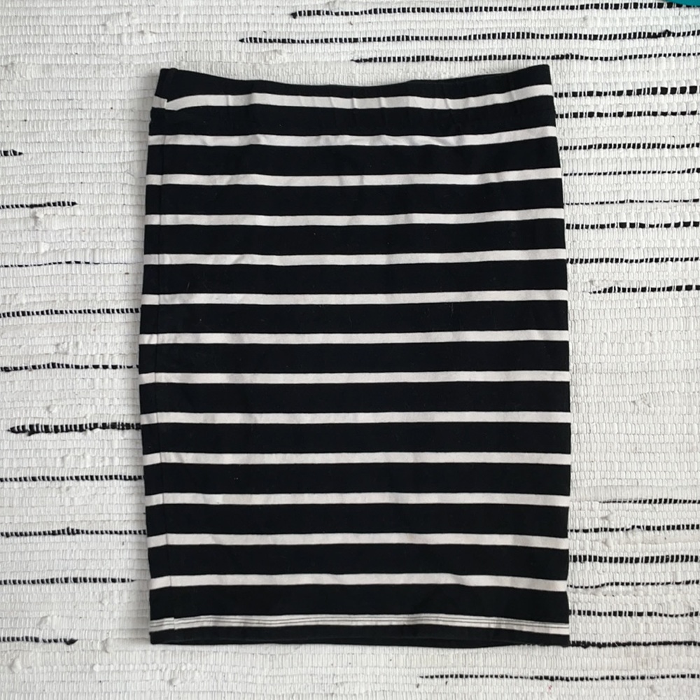 Blue and white striped skirt size s